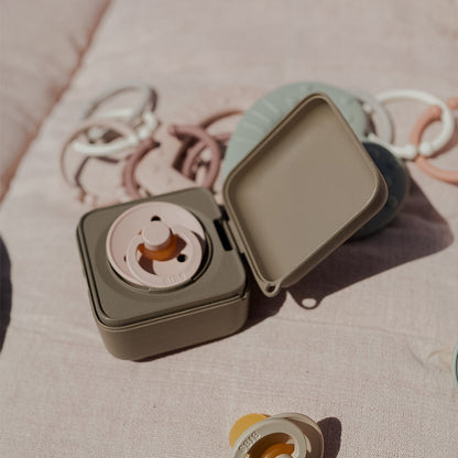 BIBS Pacifier Box Blush